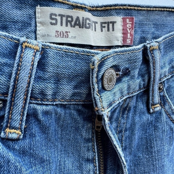 NWT Levi’s Straight Fit 505 Repaired Vintage Jean Cut Off Raw Hem Shorts Size 31 - Picture 3 of 14